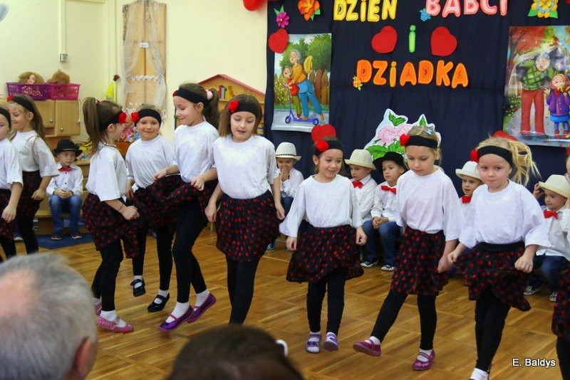 Smerfy dla babci i dziadka w PM 19 (zdjęcia)