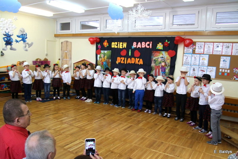 Smerfy dla babci i dziadka w PM 19 (zdjęcia)