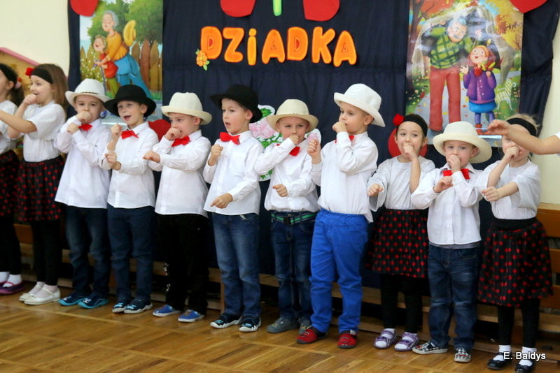 Smerfy dla babci i dziadka w PM 19 (zdjęcia)