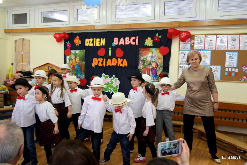 Smerfy dla babci i dziadka w PM 19 (zdjęcia)