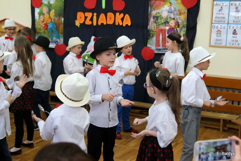 Smerfy dla babci i dziadka w PM 19 (zdjęcia)