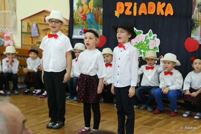 Smerfy dla babci i dziadka w PM 19 (zdjęcia)