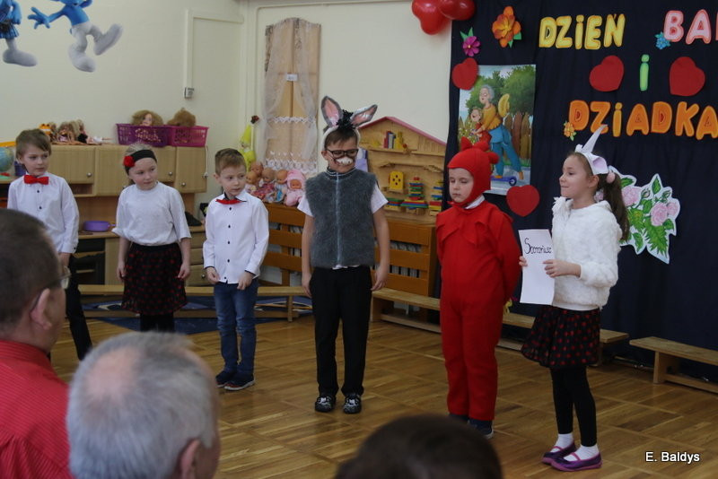 Smerfy dla babci i dziadka w PM 19 (zdjęcia)
