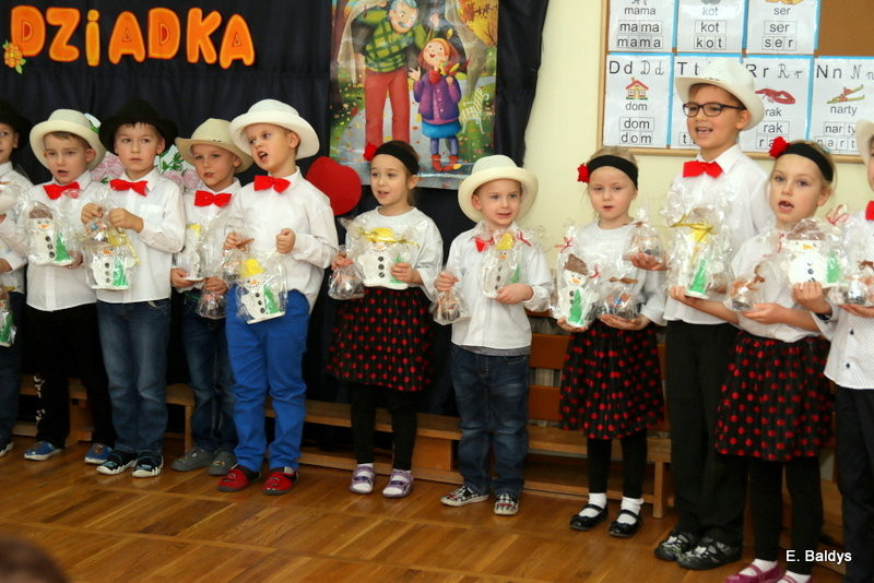 Smerfy dla babci i dziadka w PM 19 (zdjęcia)