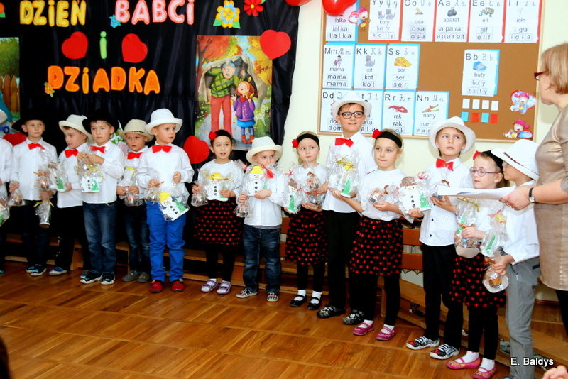 Smerfy dla babci i dziadka w PM 19 (zdjęcia)