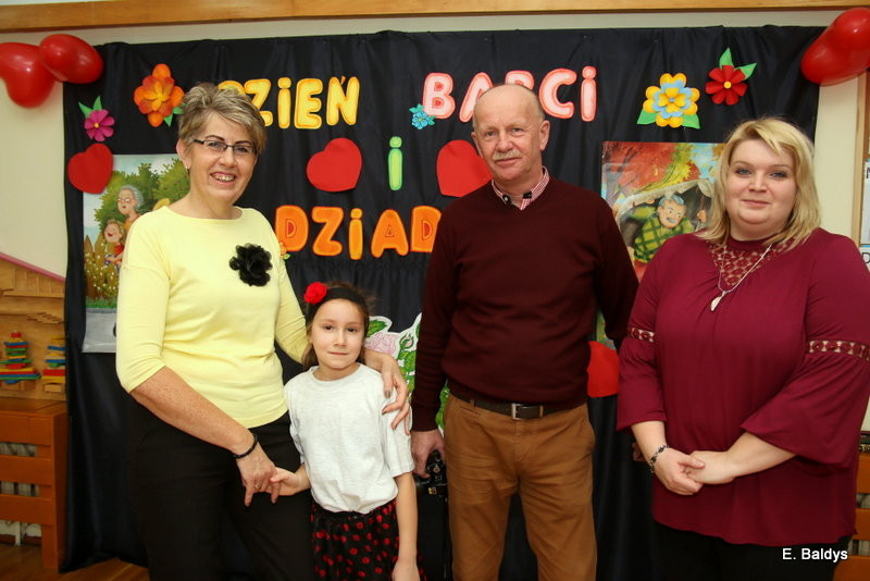 Smerfy dla babci i dziadka w PM 19 (zdjęcia)
