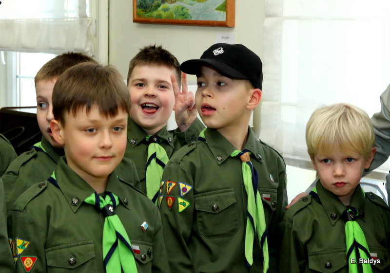 Zuchy odwiedziły Klub Seniora (zdjęcia)