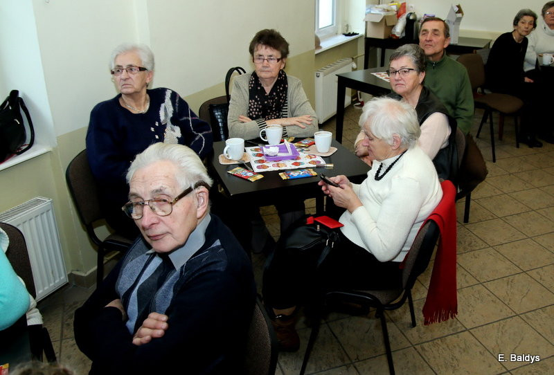 Zuchy odwiedziły Klub Seniora (zdjęcia)