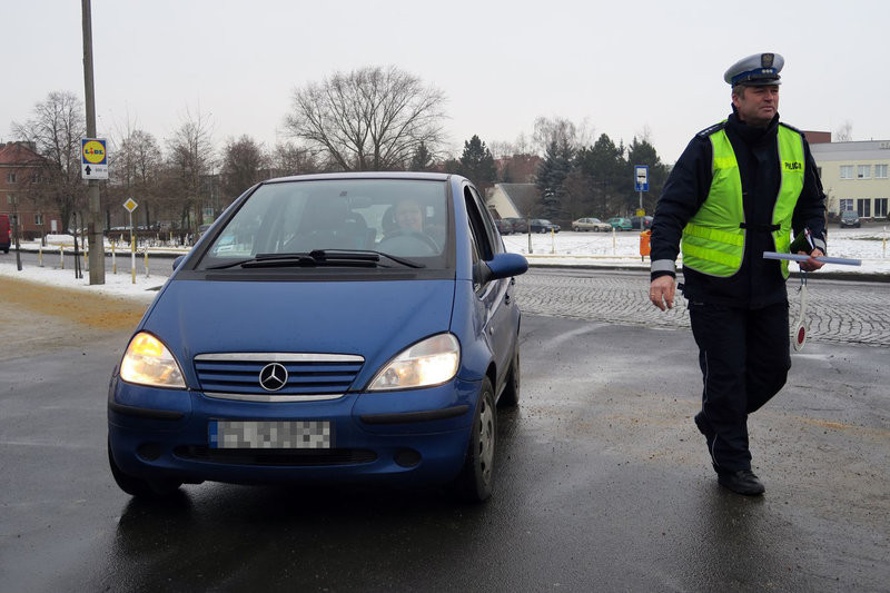 Policja rozdaje odblaski (dźwięk i zdjęcia)