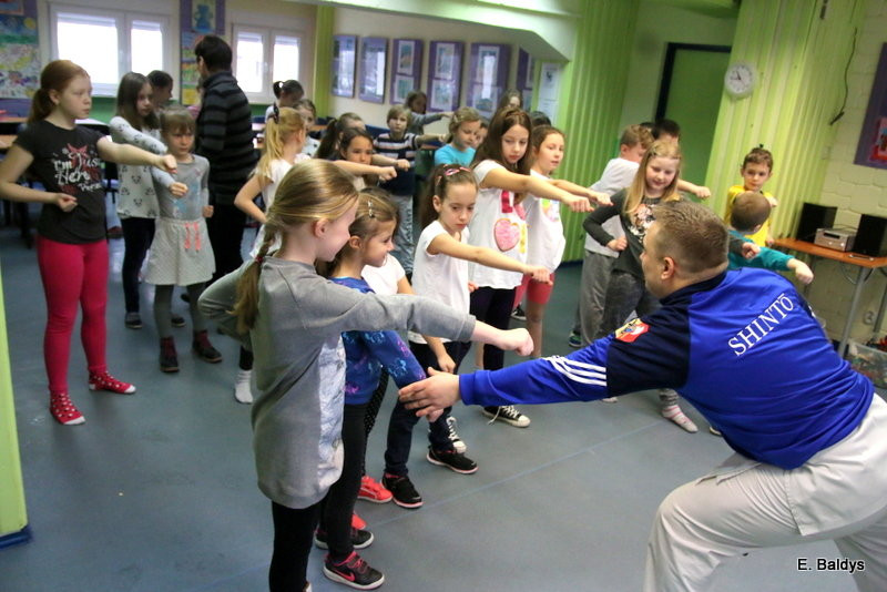 Na Piętrze ćwiczyli karate (zdjęcia)