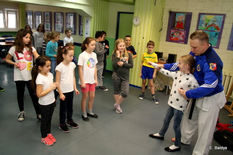Na Piętrze ćwiczyli karate (zdjęcia)