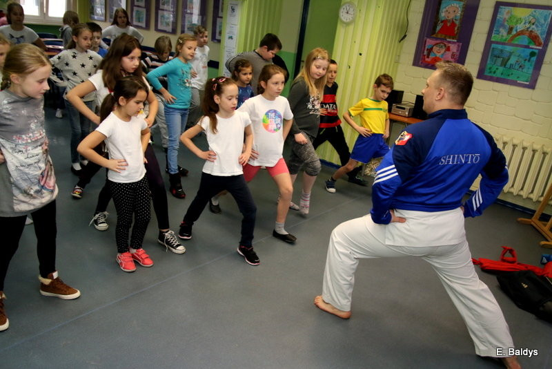 Na Piętrze ćwiczyli karate (zdjęcia)
