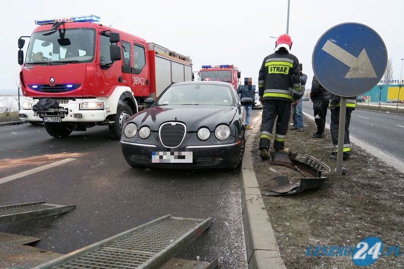 Jaguar z wgniecionym bokiem