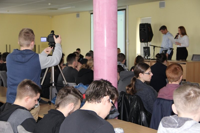 Uczniowie ZST triumfują w debatach (zdjęcia)