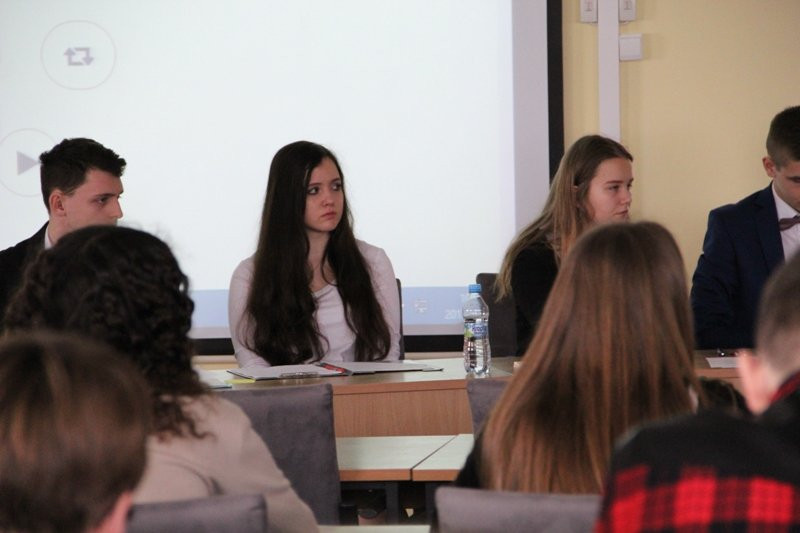 Uczniowie ZST triumfują w debatach (zdjęcia)