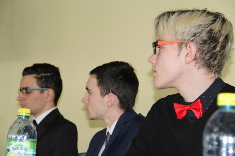 Uczniowie ZST triumfują w debatach (zdjęcia)