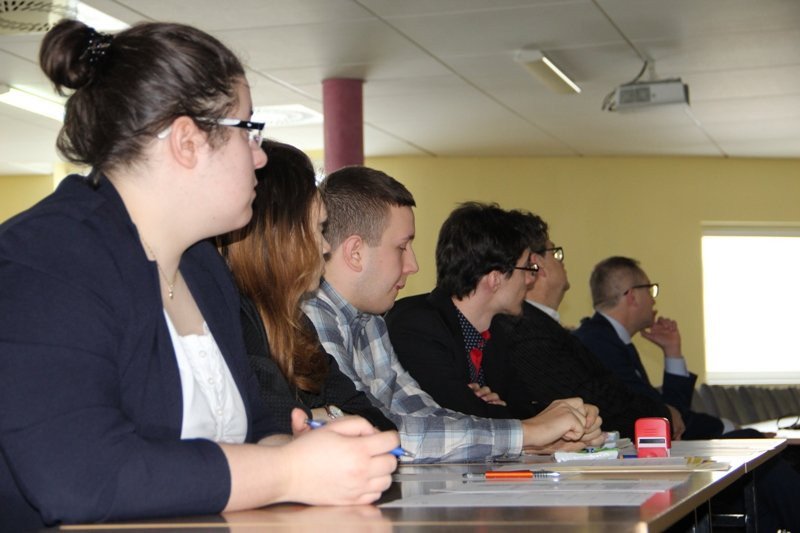 Uczniowie ZST triumfują w debatach (zdjęcia)