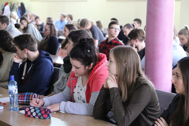 Uczniowie ZST triumfują w debatach (zdjęcia)