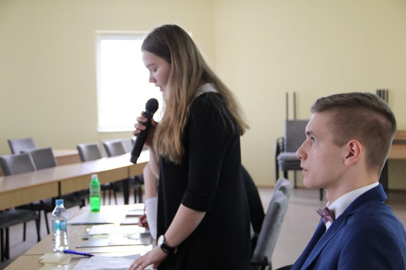 Uczniowie ZST triumfują w debatach (zdjęcia)