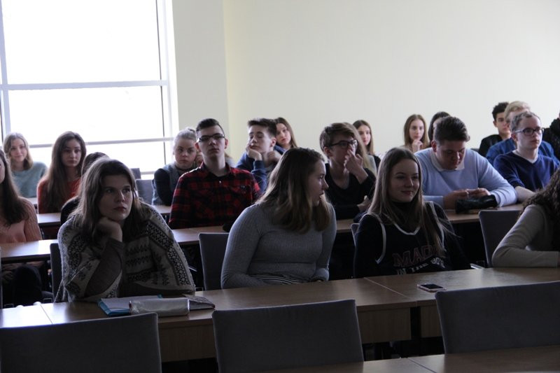 Uczniowie ZST triumfują w debatach (zdjęcia)