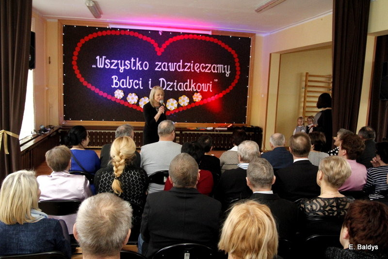 Pszczółki z Garzyna dla babci i dziadka (zdjęcia)