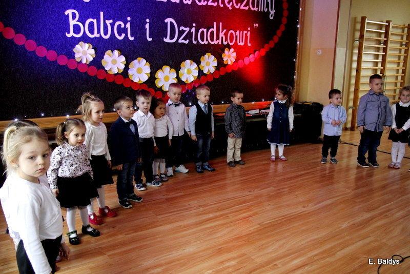 Pszczółki z Garzyna dla babci i dziadka (zdjęcia)