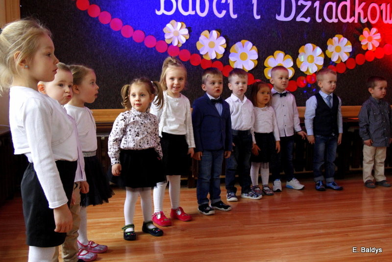 Pszczółki z Garzyna dla babci i dziadka (zdjęcia)