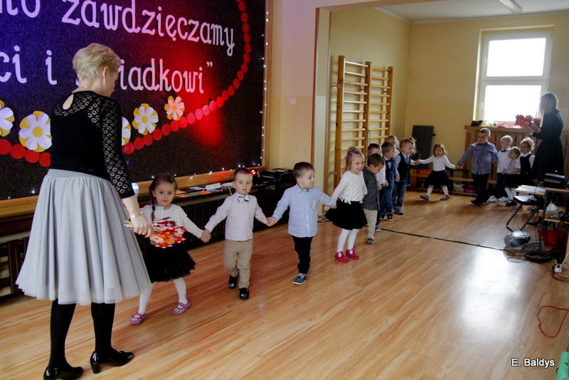 Pszczółki z Garzyna dla babci i dziadka (zdjęcia)