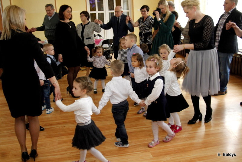 Pszczółki z Garzyna dla babci i dziadka (zdjęcia)