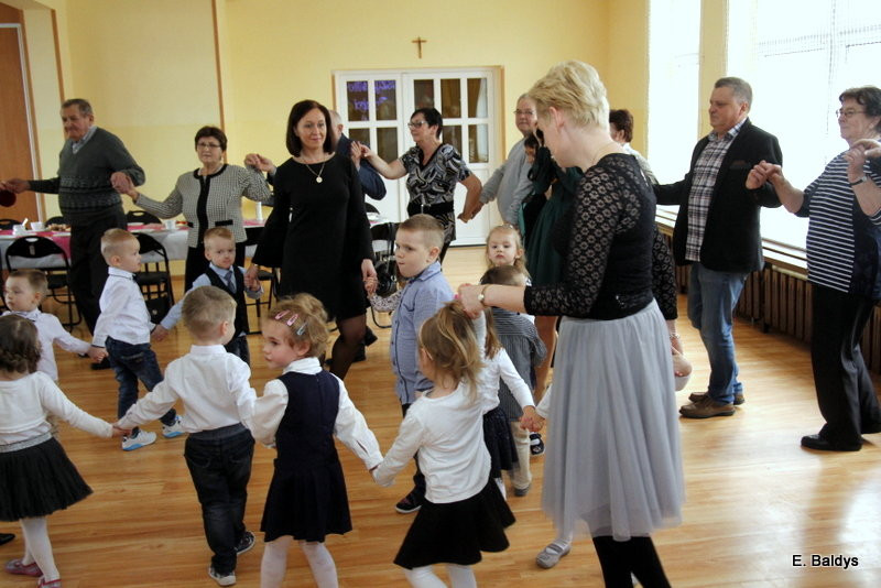 Pszczółki z Garzyna dla babci i dziadka (zdjęcia)