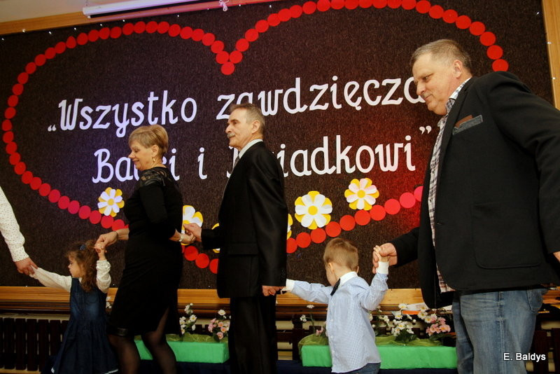 Pszczółki z Garzyna dla babci i dziadka (zdjęcia)