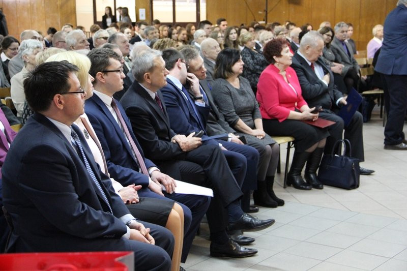 Pamięć o Sybirakach przetrwa w murach szkoły (zdjęcia)
