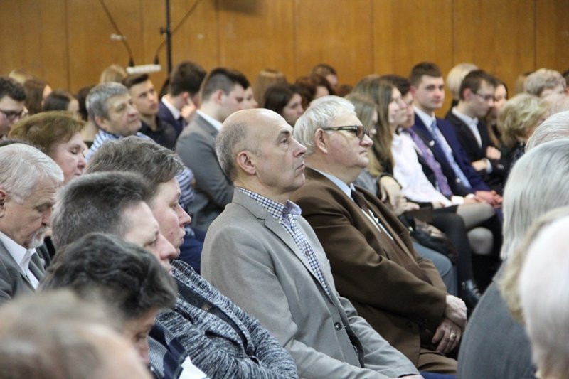 Pamięć o Sybirakach przetrwa w murach szkoły (zdjęcia)