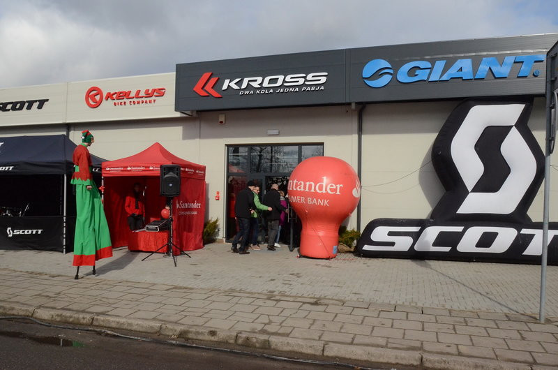 Tysiąc rowerów w nowym salonie (zdjęcia)