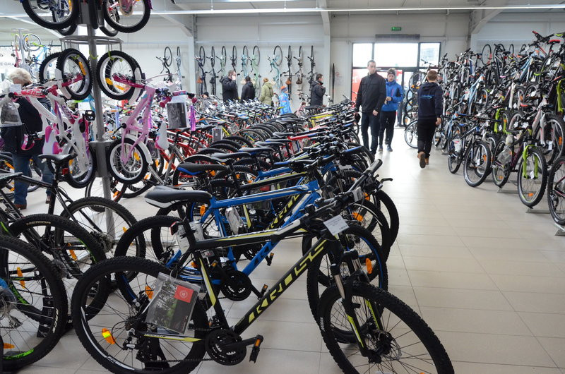 Tysiąc rowerów w nowym salonie (zdjęcia)