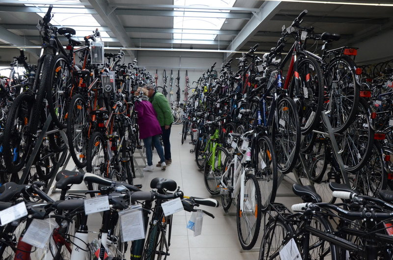 Tysiąc rowerów w nowym salonie (zdjęcia)
