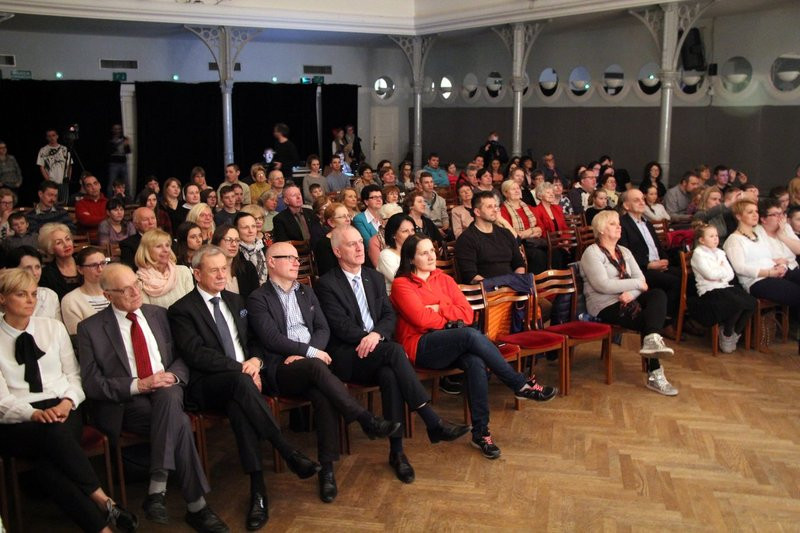 Muzyczne podróże w MOK-u (dźwięk i zdjęcia)