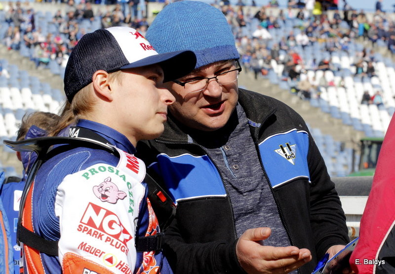 Kibice spragnieni żużla (zdjęcia)