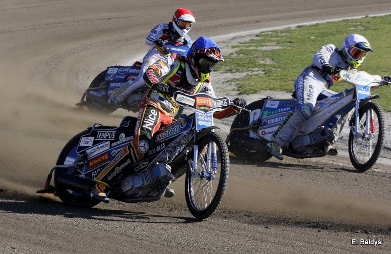 Kibice spragnieni żużla (zdjęcia)