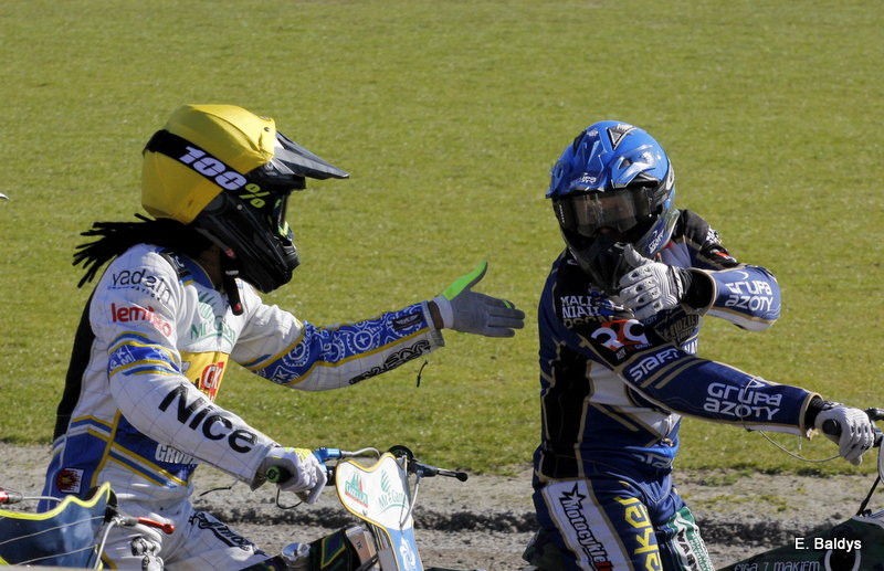 Kibice spragnieni żużla (zdjęcia)