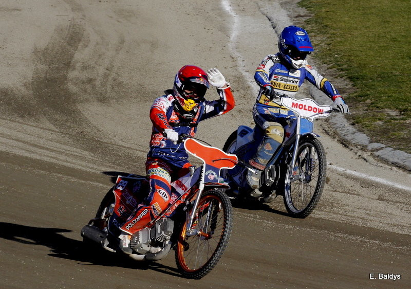 Kibice spragnieni żużla (zdjęcia)