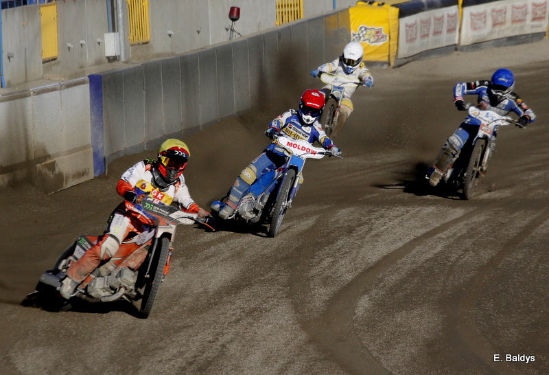 Kibice spragnieni żużla (zdjęcia)