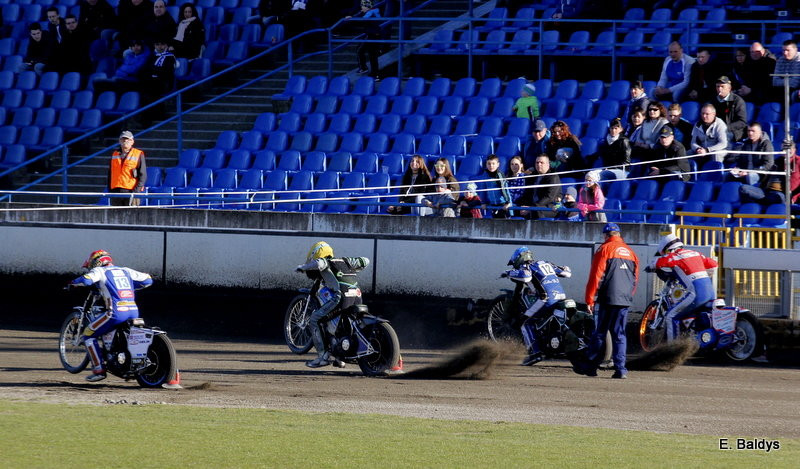 Kibice spragnieni żużla (zdjęcia)