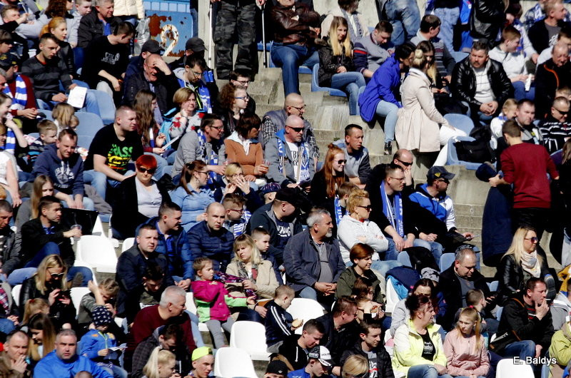 Kibice na sparingu z Grudziądzem (dużo zdjęć)