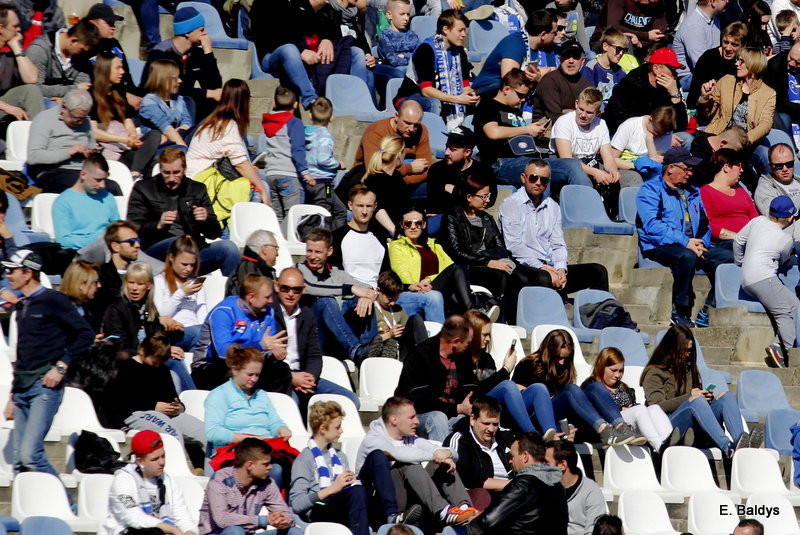 Kibice na sparingu z Grudziądzem (dużo zdjęć)