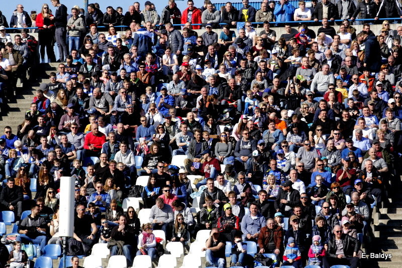 Kibice na sparingu z Grudziądzem (dużo zdjęć)