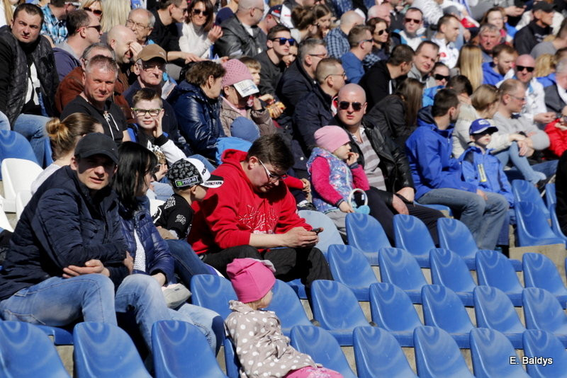 Kibice na sparingu z Grudziądzem (dużo zdjęć)