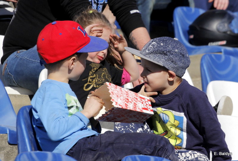 Kibice na sparingu z Grudziądzem (dużo zdjęć)