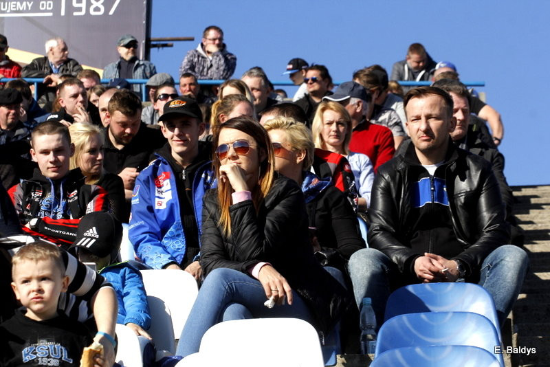 Kibice na sparingu z Grudziądzem (dużo zdjęć)