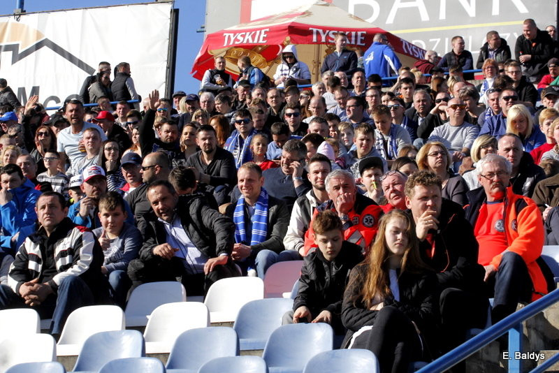 Kibice na sparingu z Grudziądzem (dużo zdjęć)